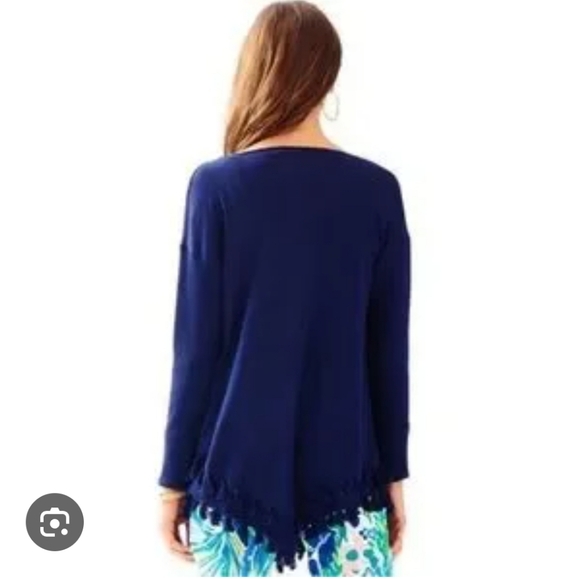 Lilly Pulitzer Navy Asymetrical Fererra Top Size M - Picture 2 of 4